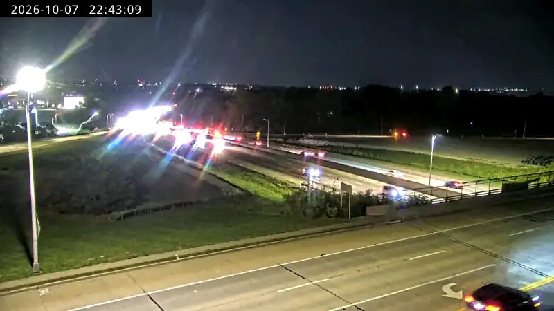 Live traffic camera: I-71/I-75 at Kyles Ln (southbound view)