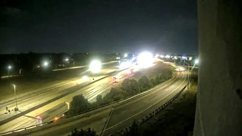 Live traffic camera: I-71/I-75 at I-275 (southbound view)